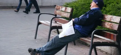 Чому люди похилого віку багато сплять, які причини сонливості (люди) Чому люди похилого віку багато сплять, які причини сонливості