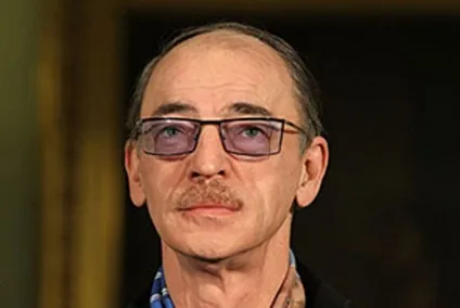 Чому боярський не знімає капелюх (чому) Чому боярський не знімає капелюх