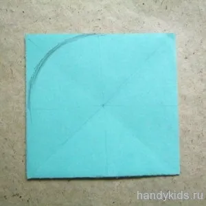 Вирізання кола з квадрата (вирізання з чистого аркуша паперу) Вирізання кола з квадрата