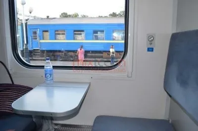 У яких купе не відкриваються вікна в плацкартному вагоні схема аварійних запасних виходів з номерами (вікна, що відчиняються в плацкартному вагоні не відчиняються) У яких купе не відкриваються вікна в плацкартному вагоні схема аварійних запасних виходів з номерами