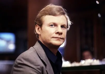 Віталій соломин в кадрі і за кадром чому чарівного доктора Ватсона називали кам'яним квіткою (віталій) Віталій соломин в кадрі і за кадром чому чарівного доктора Ватсона називали кам'яним квіткою
