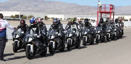 Поїздка в california superbike school (частина друга - рівні 3 і 4) (мотоспорт) Поїздка в california superbike school (частина друга - рівні 3 і 4)