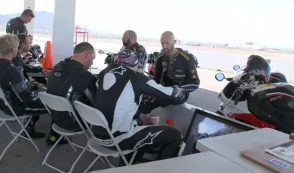 Поїздка в california superbike school (частина друга - рівні 3 і 4) (блог ім. B0nch) Поїздка в california superbike school (частина друга - рівні 3 і 4)