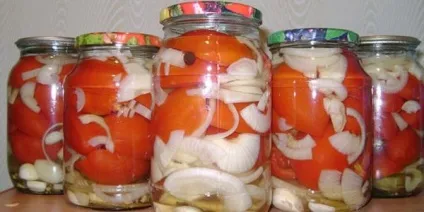 Помідори з цибулею на зиму (цілі, часточками, салат) рецепти (цибулею) Помідори з цибулею на зиму (цілі, часточками, салат) рецепти