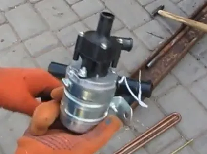 Помпа від газелі для грубки