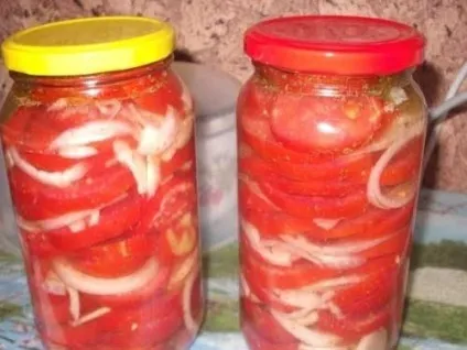 Помідори дольками з цибулею і маслом на зиму 2 (маслом) Помідори дольками з цибулею і маслом на зиму 2