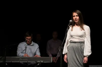 Святковий концерт, присвячений 71-й річниці великої перемоги, підготовлений студією при театрі