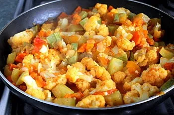 Рагу з цвітною капустою - рецепт з покроковими фото (овочі на гарнір рецепти) Рагу з цвітною капустою - рецепт з покроковими фото