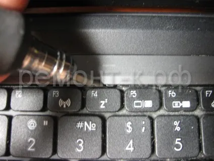 Розбір нетбука packard bell dot s