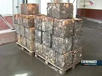Рекультивація - метод позбавлення від звалищ (вторинне використання і вивезення сміття та відходів для захоронення.) Рекультивація - метод позбавлення від звалищ