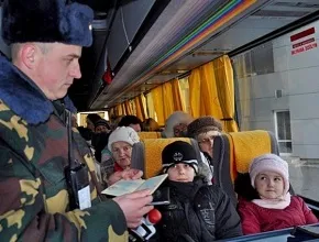 Дитина їде за кордон робимо проїзний документ