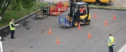 Водій навантажувача (початкове навчання), навчальний комбінат (водій навантажувача розряду має) Водій навантажувача (початкове навчання), навчальний комбінат
