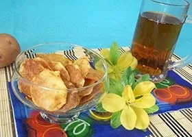 Рецепт троянди з картоплі