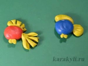 Рибки - ліплення з пластиліну, каракулі (рибки) Рибки - ліплення з пластиліну, каракулі