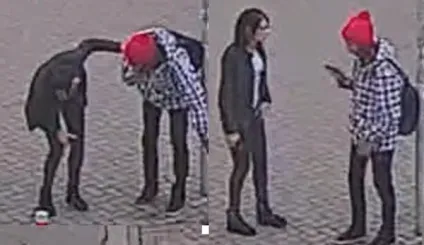 Кинувся захищати даму
