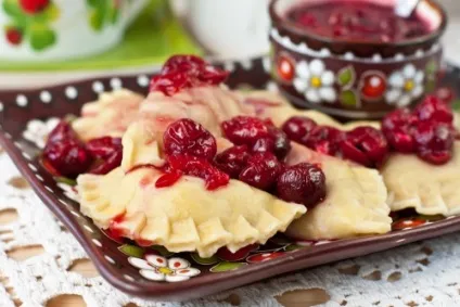 Рецепт вареників з вишнею і тісто для вареників з вишнею (вишнею) Рецепт вареників з вишнею і тісто для вареників з вишнею