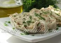 Рулет з лаваша з куркою і корейської морквою (морквою) Рулет з лаваша з куркою і корейської морквою