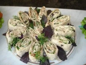 Рулети з лаваша з різними начинками рецепти з фото крок за кроком (лаваша) Рулети з лаваша з різними начинками рецепти з фото крок за кроком