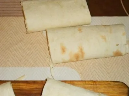 Рулети з лаваша з різними начинками рецепти з фото крок за кроком (лаваша) Рулети з лаваша з різними начинками рецепти з фото крок за кроком