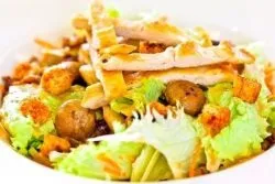 Салат з сухариками і грибами (грибами) Салат з сухариками і грибами