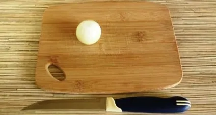 Салат зимовий - покроковий рецепт з фото (квадратиками викладаємо салатницю) Салат зимовий - покроковий рецепт з фото