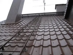 Саморізи для кріплення металочерепиці на даху схема і правила (кріплення) Саморізи для кріплення металочерепиці на даху схема і правила