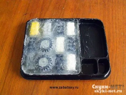 Саморобні форми для льоду