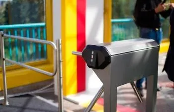 Шкільні турнікети як встановлюються турнікети в школі (системи контролю управління) Шкільні турнікети як встановлюються турнікети в школі