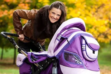 Скільки гуляти з дитиною восени як гуляти восени з немовлям дитина захотів їсти на вулиці, світ (гуляти) Скільки гуляти з дитиною восени як гуляти восени з немовлям дитина захотів їсти на вулиці, світ