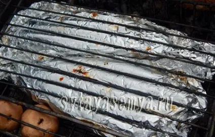 Скумбрія в фользі на багатті покроковий рецепт з фото (скумбрія в фользі на багатті) Скумбрія в фользі на багатті покроковий рецепт з фото