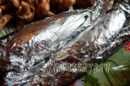 Скумбрія в фользі на багатті покроковий рецепт з фото (фользі) Скумбрія в фользі на багатті покроковий рецепт з фото