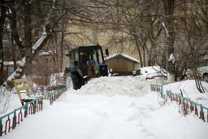 Снігова зачистка хто і як чистить дороги, вулиці та двори (жкг) Снігова зачистка хто і як чистить дороги, вулиці та двори