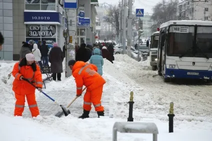 Снігова зачистка хто і як чистить дороги, вулиці та двори (дороги регіонального значення) Снігова зачистка хто і як чистить дороги, вулиці та двори