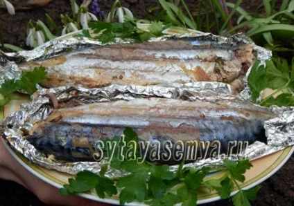 Скумбрія в фользі на багатті покроковий рецепт з фото (рецепт) Скумбрія в фользі на багатті покроковий рецепт з фото