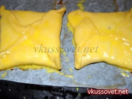 Слойки з куркою і картоплею, рецепт з фото покроковий (покроковий) Слойки з куркою і картоплею, рецепт з фото покроковий