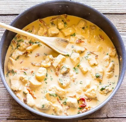 Сметанний соус для курки рецепт приготування, інгредієнти (соус) Сметанний соус для курки рецепт приготування, інгредієнти