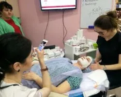 Курси косметолога, навчальний центр б'юті (косметолог навчання) Курси косметолога, навчальний центр б'юті