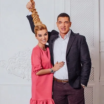 Ксенія Бородіна і курбан омарів, фото, історія кохання, причини розриву, журнал cosmopolitan (курбан) Ксенія Бородіна і курбан омарів, фото, історія кохання, причини розриву, журнал cosmopolitan