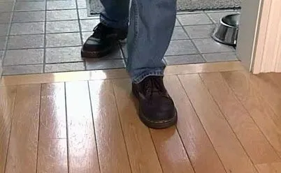 Здуття ламінату - вирішення проблеми корисні поради від професіоналів з картинками
