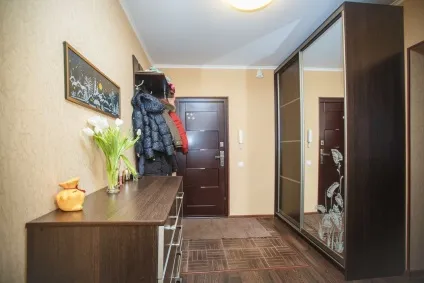 Вбудована шафа-купе в передпокій що потрібно знати при виборі (вбудована шафа-купе в передпокій: що потрібно знати при виборі) Вбудована шафа-купе в передпокій що потрібно знати при виборі
