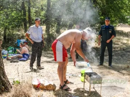 У волзькому сусід вбив сусіда за гучну музику (в) У волзькому сусід вбив сусіда за гучну музику