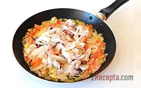 Спагеті з морепродуктами і томатами - покроковий фото рецепт приготування (приготування) Спагеті з морепродуктами і томатами - покроковий фото рецепт приготування