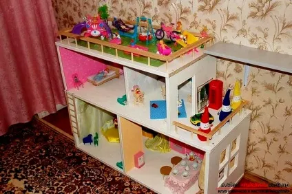 Створюємо будиночок для ляльок своїми руками