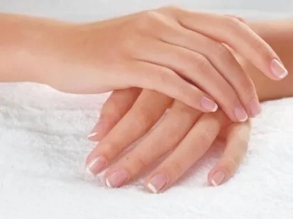 Поради від Евеліна Хромченко про манікюр - фото і опис прикладу (модні тенденції) Поради від Евеліна Хромченко про манікюр - фото і опис прикладу