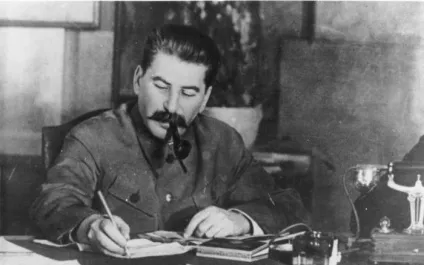 Сталін Йосип Віссаріонович - цікаві факти з життя і біографії