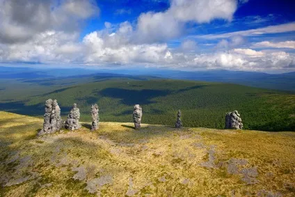 Стовпи вивітрювання (Маньпупунер) (стовпи) Стовпи вивітрювання (Маньпупунер)