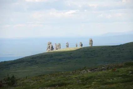 Стовпи вивітрювання на плато мань-пупу-нёр (комі) (плато) Стовпи вивітрювання на плато мань-пупу-нёр (комі)