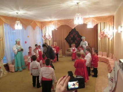 Сценарій фольклорного розваги «капустяні посиденьки» (повна вища освіта) Сценарій фольклорного розваги «капустяні посиденьки»