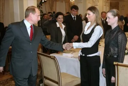 Весілля Путіна і Кабаєвої 15 червня 2013 фото і їхні діти (2013) Весілля Путіна і Кабаєвої 15 червня 2013 фото і їх діти