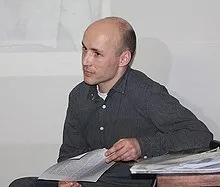 Техніка повільного читання в світі швидкого перегортання
